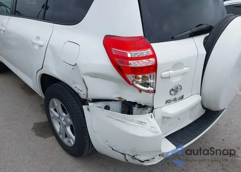 2012 Toyota Rav4 z USA, uszkodzony, nr VIN 2T3BF4DV2CW191117